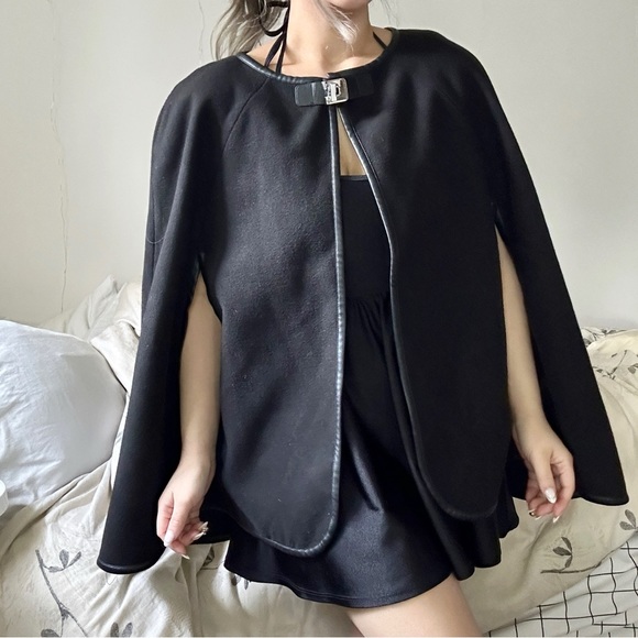 Calvin Klein Cape - Picture 2 of 5